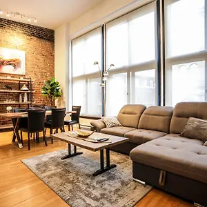 Apartment Elegant 1-bedroom In Old Port- 301, Montreal